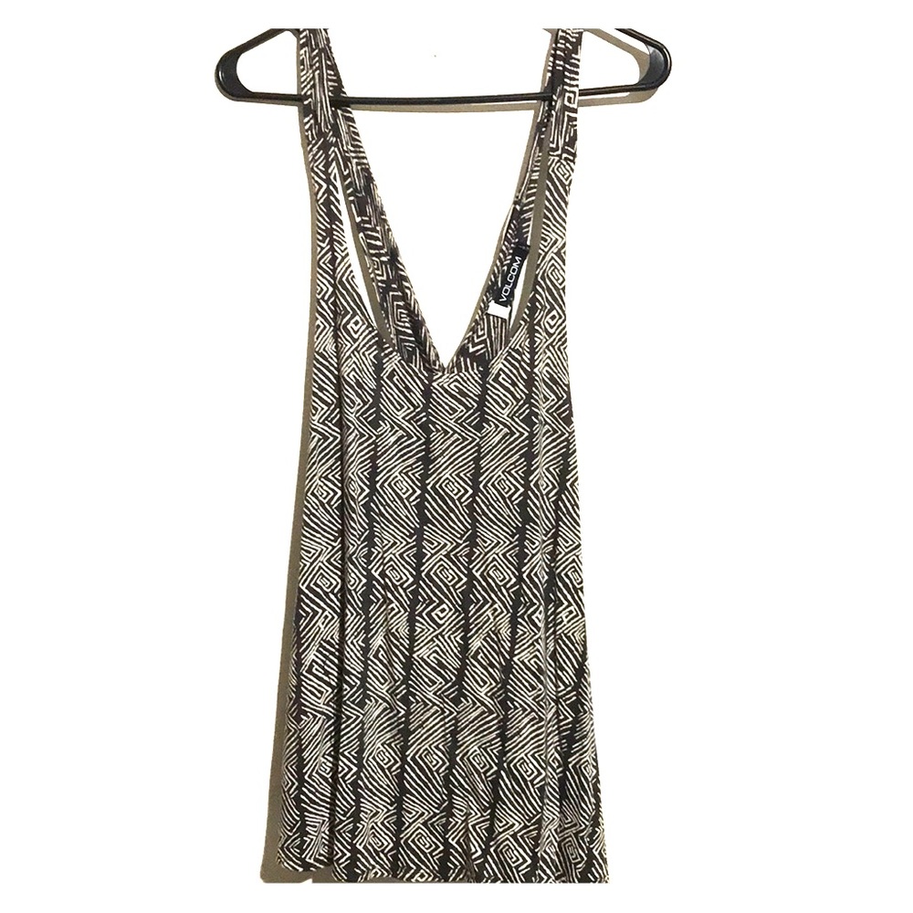 Volcom top
